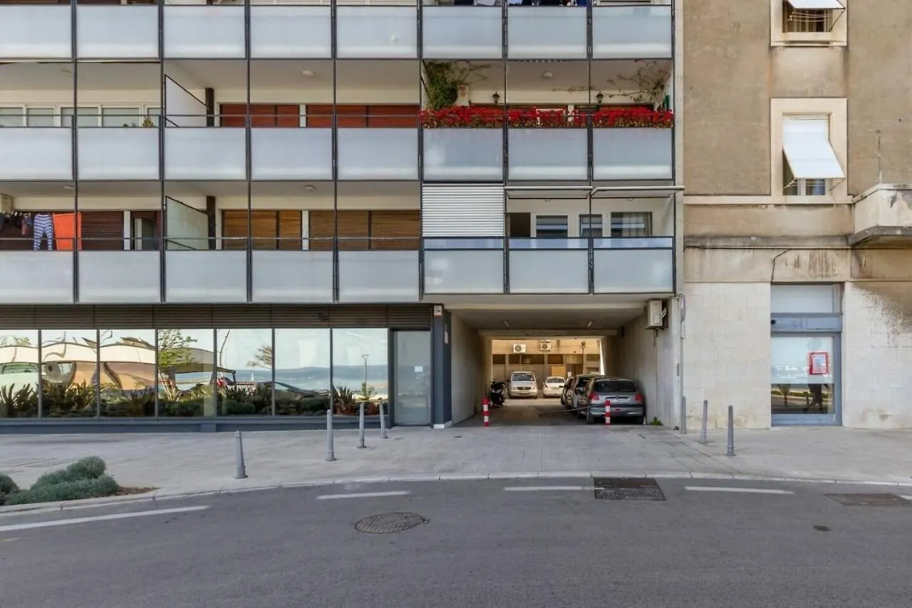 Apartment Deni Split