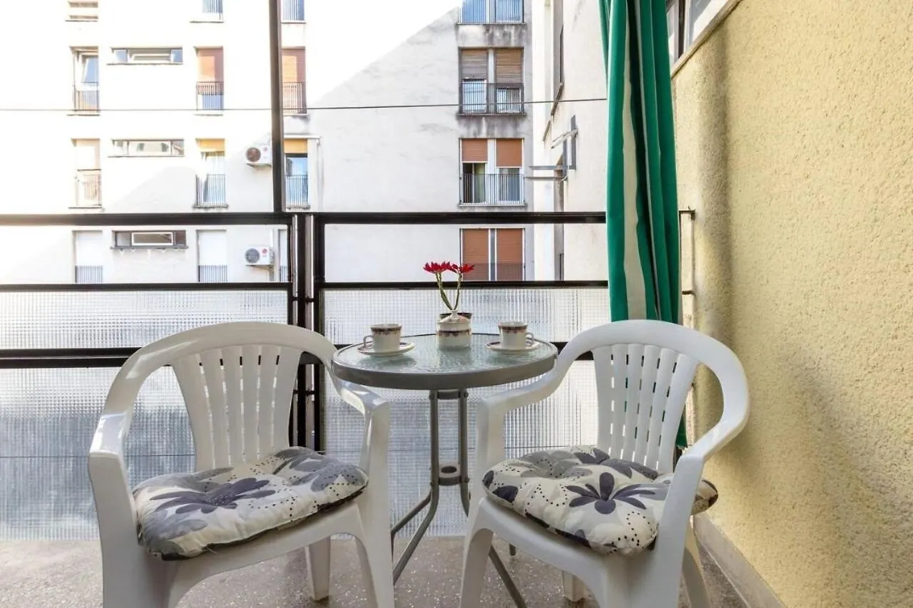 Apartment Deni 스플리트 0*,  크로아티아